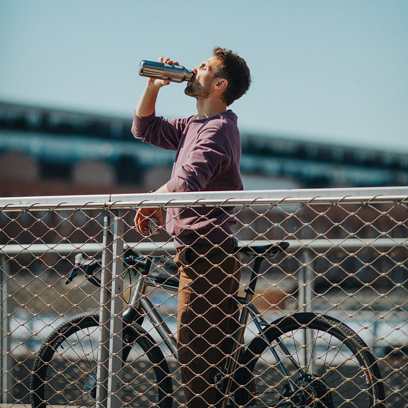 20oz-rise-reflect-with-bamboo-cap-s8 16oz_rise_reflect_man_bike_square.jpg
