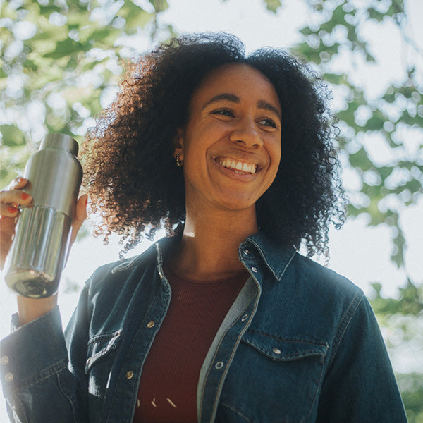 bring-your-own-party-kit-tumblers-and-cocktails-a1 16oz_rise_reflect_woman_smile_square.jpg