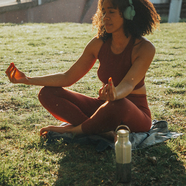 12oz-rise-reflect-with-bamboo-cap-p5 16oz_rise_reflect_yoga_park_headphones_square.jpg