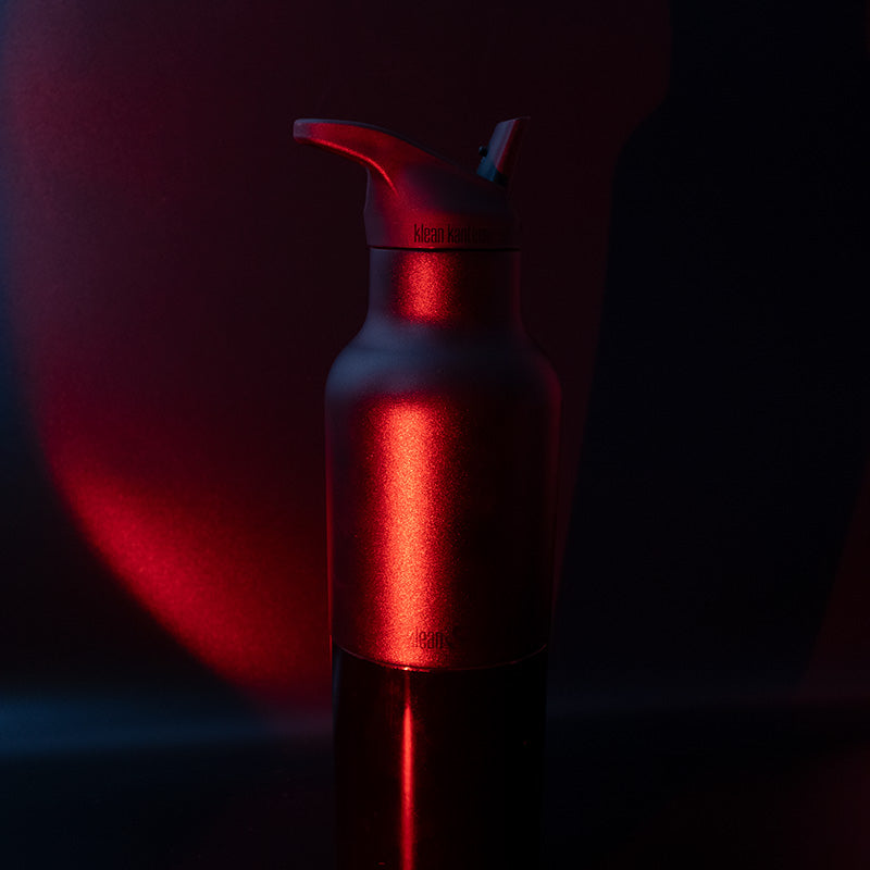 20oz-rise-classic-may-the-4th-e3 20oz_rise_classic_may_the_fourth_starwars_black_bottle_redglow_square.jpg