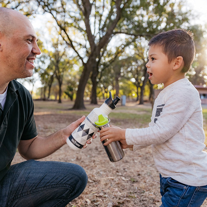 classic-kid-sippy-cap-m1 K12CNSIPPY-BS-sippy_cap_dad_lifestyle.jpg