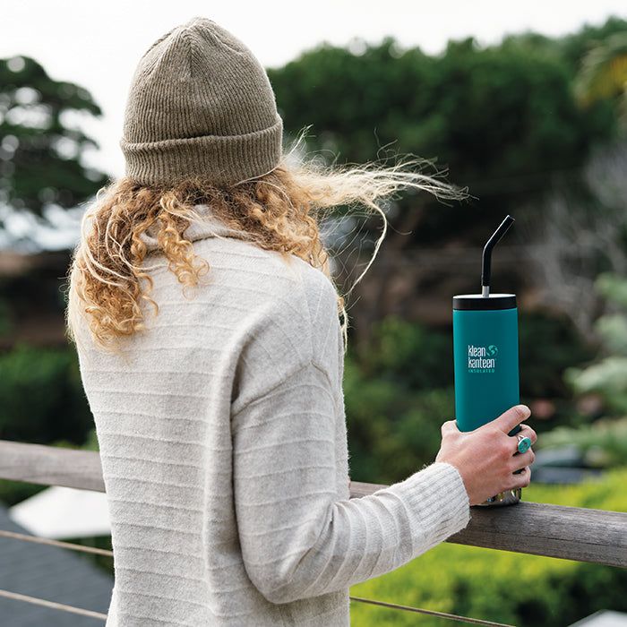 tkwide-straw-cap-v4 K20TKWPCC-EB-20pz-bottle-straw-cap_lifestyle.jpg