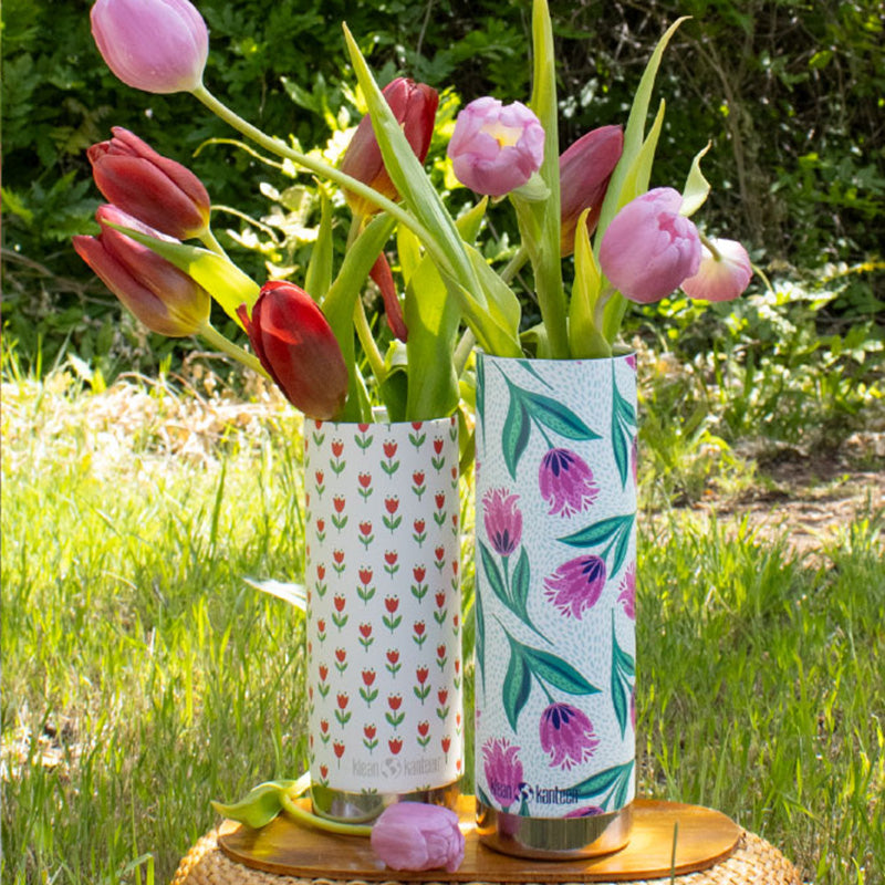 16oz-tkwide-with-cafe-red-tulips-c8 bottles_seasonal_spring_flowers_2_square.jpg