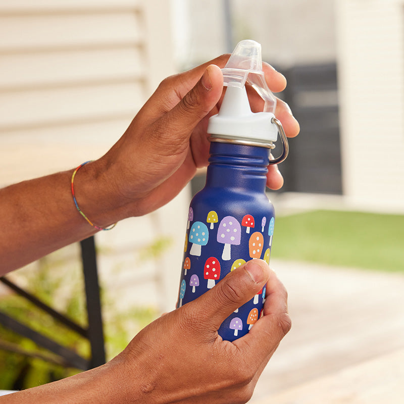 12oz-kid-s-classic-sippy-u9 kid_sippy_12oz_closeup_dustcover_square.jpg