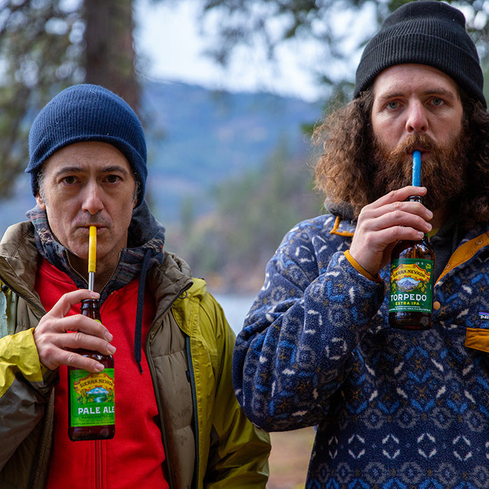 straw-4-pack-g7 recycled_steel_straws_beers_dudes_lifestyle.jpg