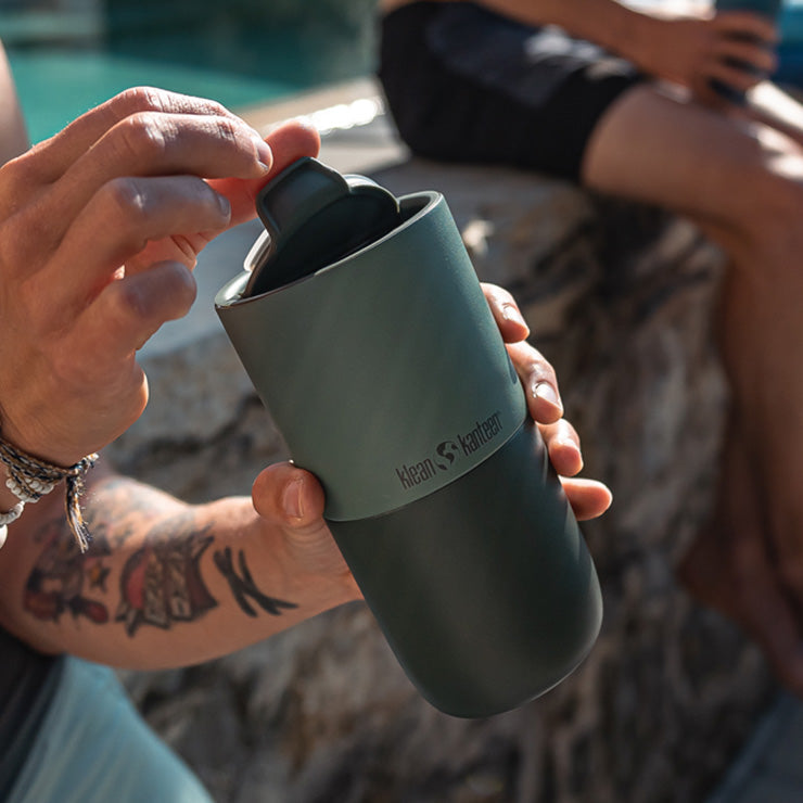 flip-lid-s3 rise_flip_lid_small_tumbler_open.jpg