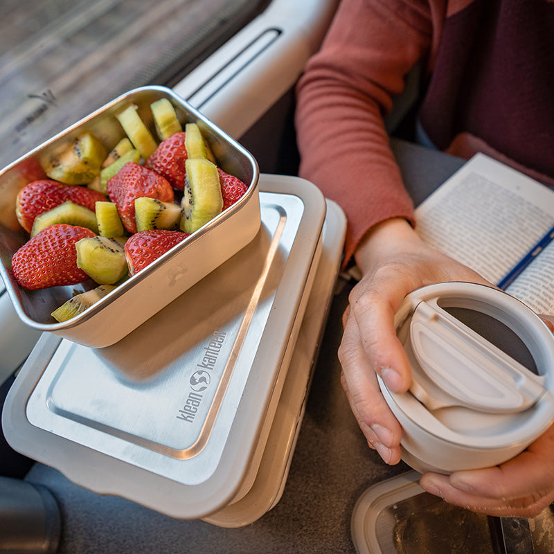 23oz-rise-food-box-lunch-f0 rise_food_lunch_box_lunch_tofu_train_fruit_tumbler_square.jpg