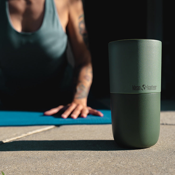 smoothie-set-e6 smoothie_kit_rise_tumbler_seaspray_closeup.jpg