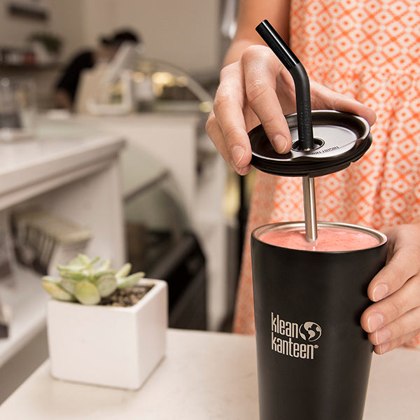 tumbler-straw-lid-with-straw-q0 steel_straw_smoothie-At-Counter-With-Lid_lifestyle_a071dbd2-9fd8-4eea-b04c-2a3732ff8612.jpg