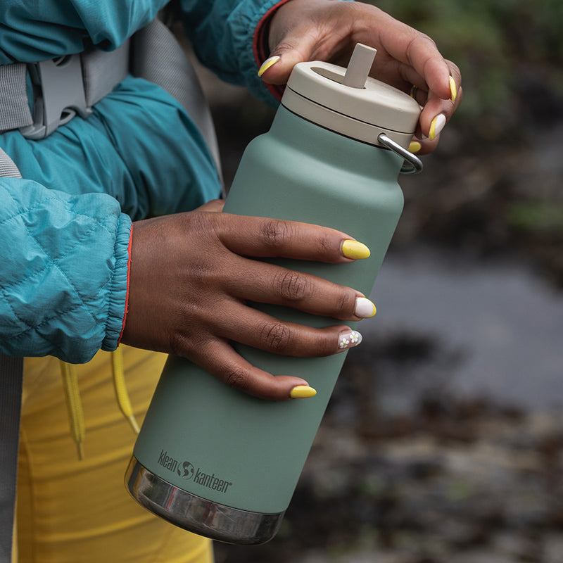 32oz-tkwide-made-to-do-more-bundle-v4 tkwide_32oz_insulated_bottle_twist_closeup_seapsray_hand_square.jpg